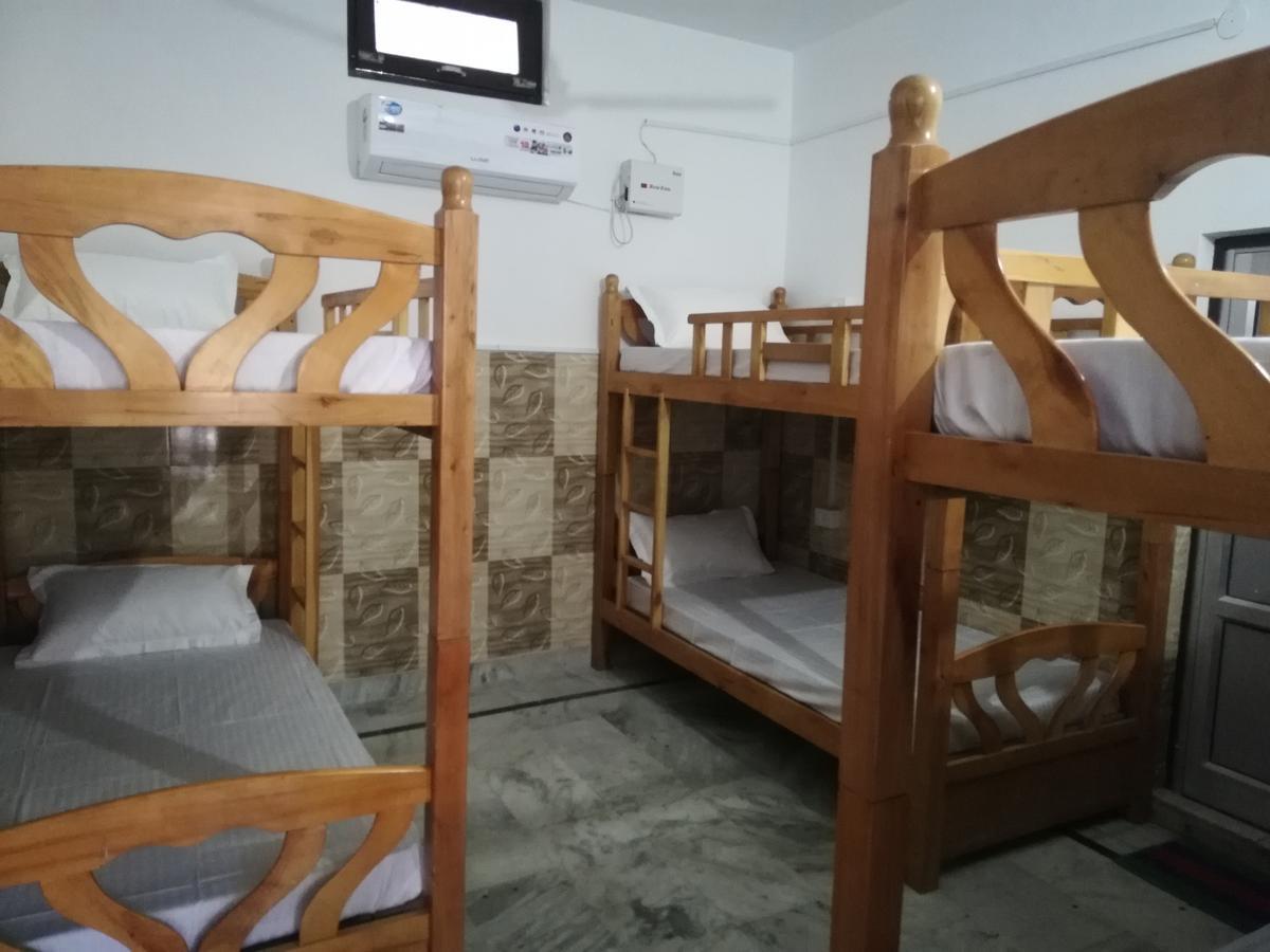 Raahi The Travellers Nest Hotel Rishīkesh Esterno foto