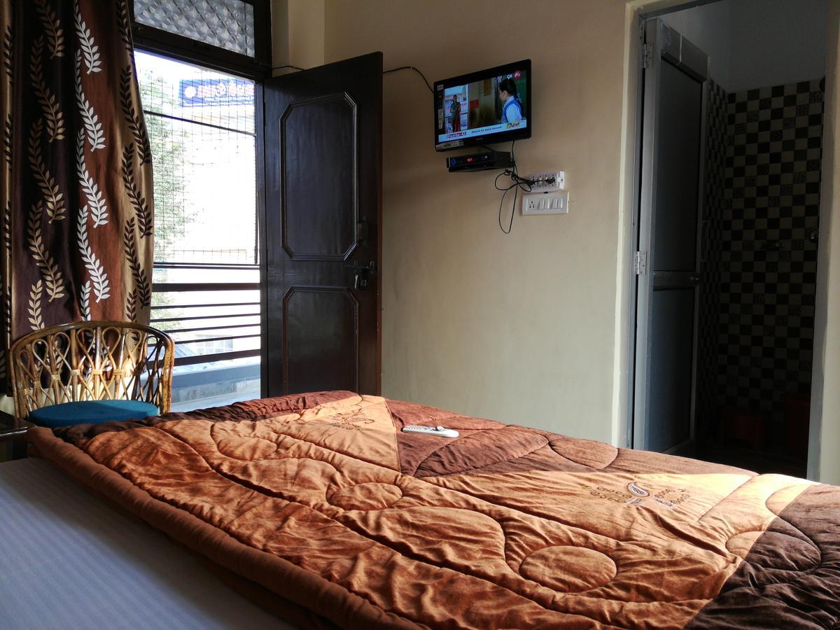 Raahi The Travellers Nest Hotel Rishīkesh Esterno foto