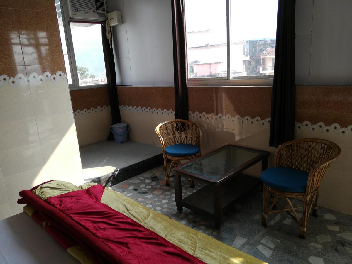 Raahi The Travellers Nest Hotel Rishīkesh Esterno foto
